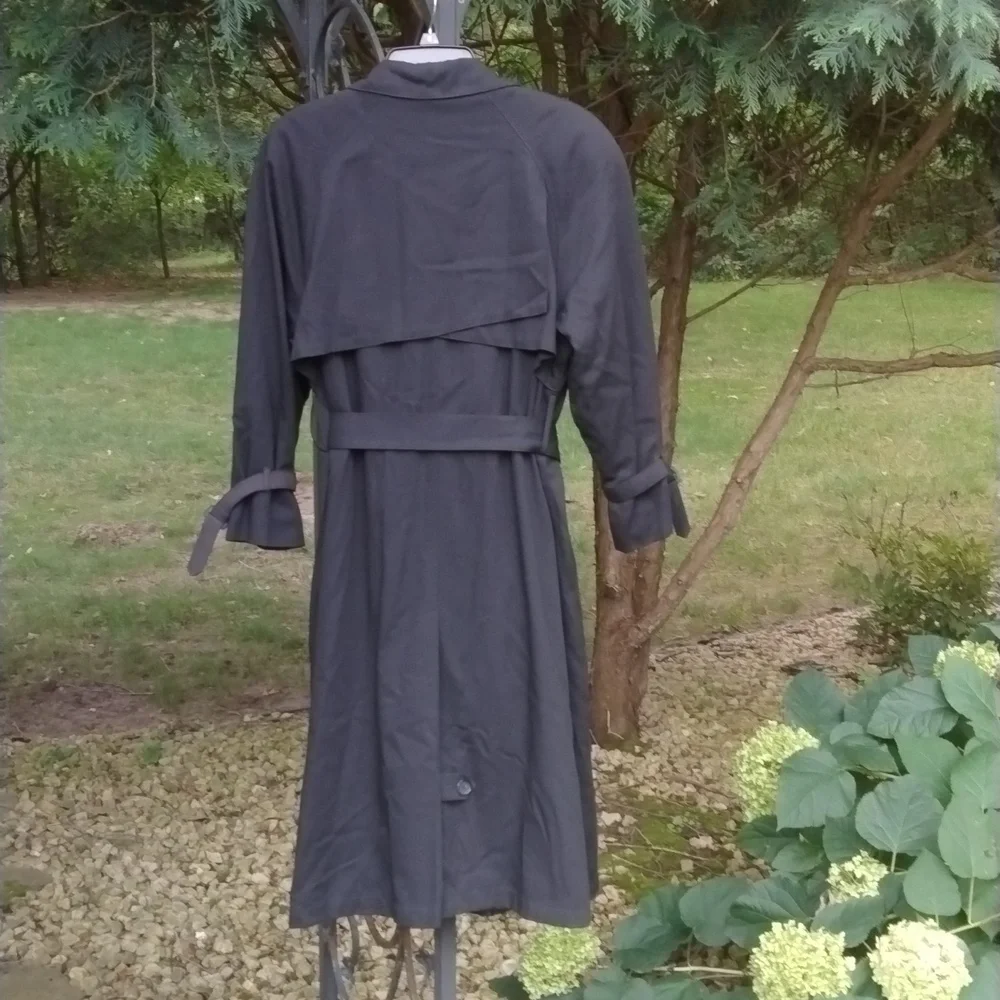 Vintage Towne LONDON FOG Trench Coat with zip out lining - Picture 7 of 11